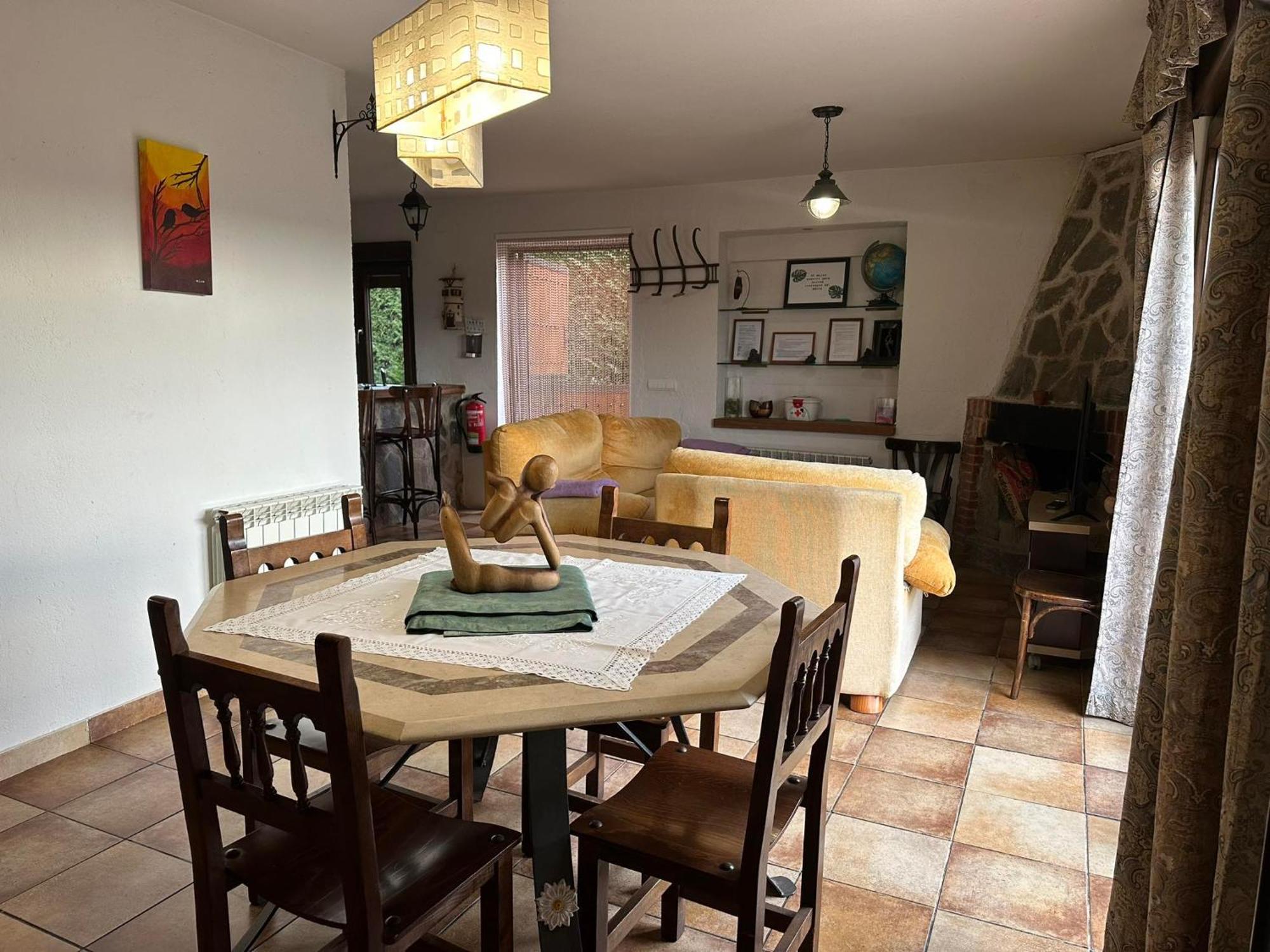 Pensjonat Vivienda De Uso Turistico El Nido La Serrada Zewnętrze zdjęcie